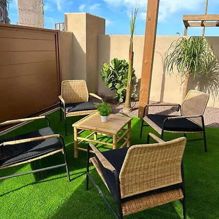 Villa Golf Tenerife South: Mountain View With Heated Pool And Accessible Amenities San Miguel de Abona